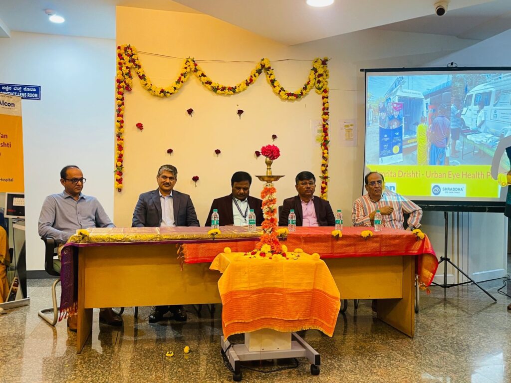 L-R Amar Vyas (Country head Alcon), Dr.Shri Ganesh (Managing Trustee, Shraddha Eye Care Trust), Dr. Shamsundar (Joint Director Ophthalmology), Dr. Ravindranatha Meti (DHO), RN Mohanty (CEO, Sightsavers India)