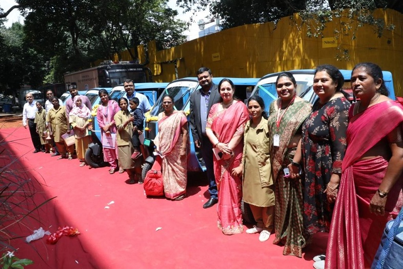 United Way Bengaluru and NTT DATA Empower Women with E-Rickshaw Distribution 2