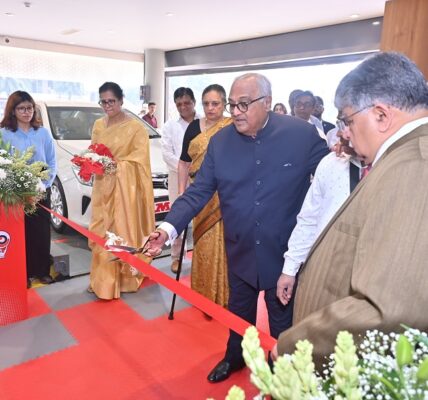 Mr. K. M. Mammen, Chairman and Managing Director, MRF Ltd., inaugurating the MRF Tyredrome